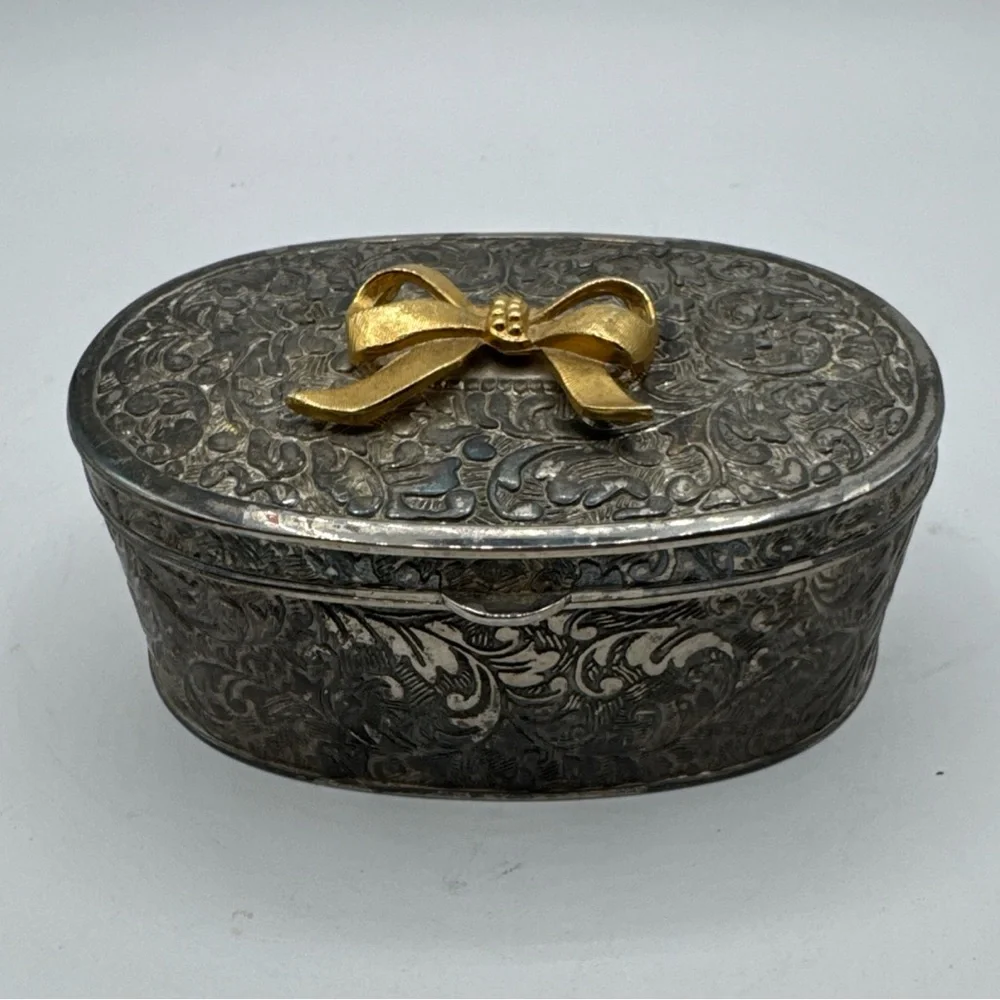 Victorian Style Silver Plated Trinket Box 1 3/4x4 inches With Red Insert Velvet